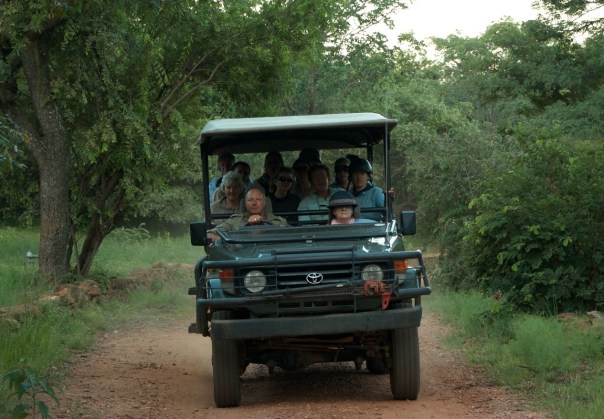 twt-riders-driving-down-to-kolobe-with-ant-baber-at-the-wheel-2017
