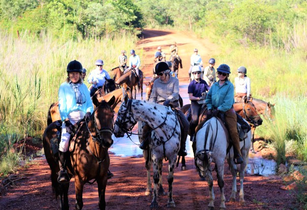 twt-ride-2017-day-4-setting-off